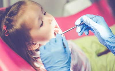 La primera visita de un niño/a al dentista ¿cuándo y cómo?